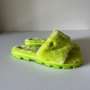 UGG Fluff Slides - Cozette
